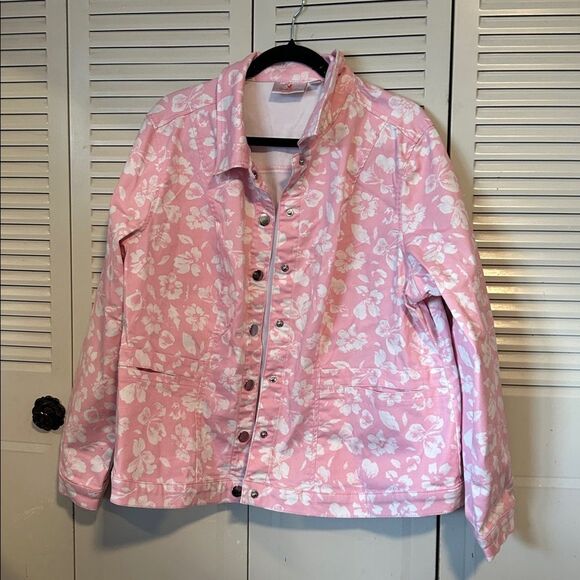 Pink Floral Button-Up Jacket - Picture 2 of 11